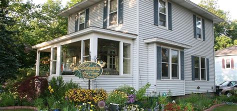 saugatuck bed and breakfasts  Accommodations at this 86-year old